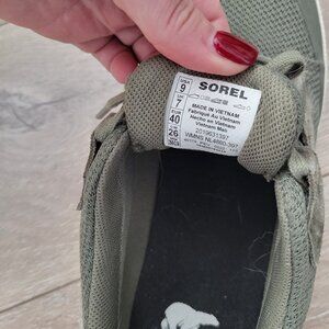 Sorelout n about sneakers size 9